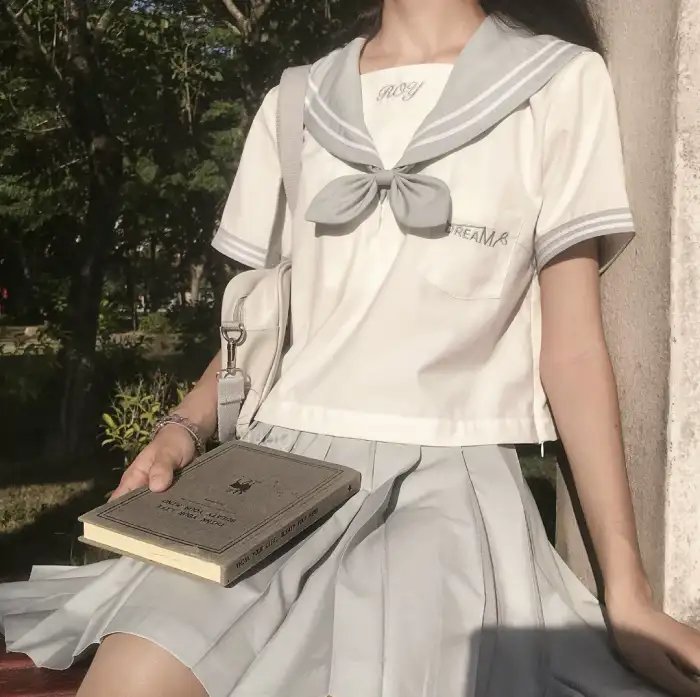 鲁卜哈利沙漠：非洲的女人